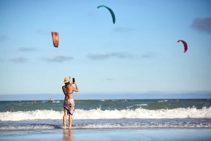 Pinamar se convirtió en escenario del DWS Kite Surf y de las clínicas para principiantes