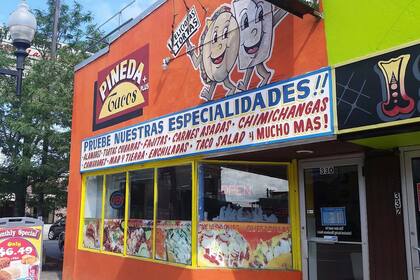 Pineda Tacos Plus es un restaurante mexicano en Minneapolis