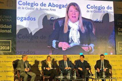 Pinedo, Stolbizer y Pichetto, juntos en un panel durante el día de cotización récord del dólar