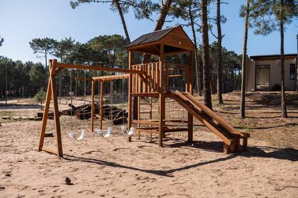 Pioneros fue desarrollado por Pinamar S.A., empresa fundadora de la ciudad.