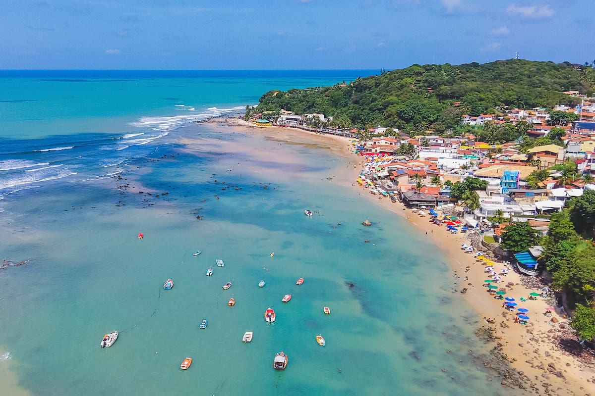 Feriados no Brasil. recanto com mar aberto, lagoas e cidades de sonho Feriados no Brasil. recanto com mar aberto, lagoas e cidades de sonho