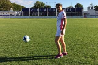 Pipi Peralta: la goleadora que hace la cuarentena en la cancha de Sacachispas