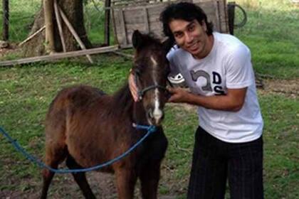 Pipino Cuevas disfruta de su tiempo libre