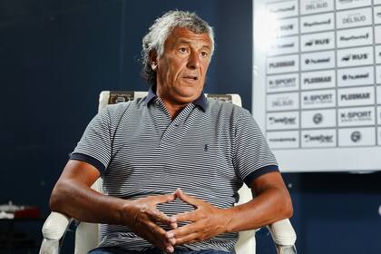 Pipo Gorosito es uno de los candidatos a ser nuevo entrenador de San Lorenzo, pero actualmente dirige Gimnasia de La Plata