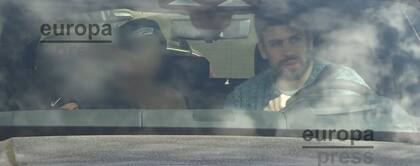 Piqué buscó a sus hijos en la casa de Shakira