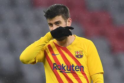 Piqué decidió concentrarse al cien por ciento en los entrenanientos en Barça e incluso aceptó una rebaja salarial