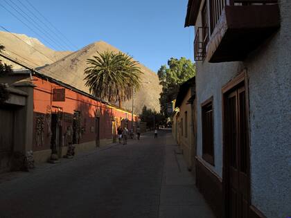 Pisco Elqui, uno de los pequeños pueblos que se pueden visitar en el valle