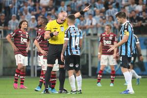 El otro lado del VAR: el tiempo que nunca se recuperó en Gremio-Flamengo