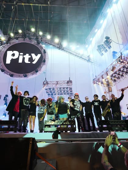 Pity Álvarez: "“Espero que les haya gustado. Rock & roll”