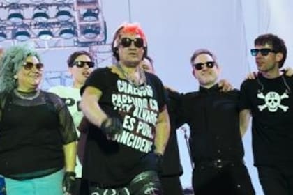 Pity Álvarez en Córdoba: el manso regreso a los escenarios de un indomable que mató a un hombre y hoy se refugia en el rock