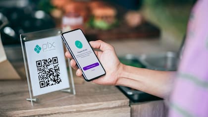 PIX impulsó el récord histórico de descargas de apps cripto en la Argentina tras 4 años