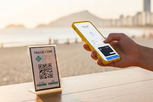 Los consejos para pagar de forma segura desde el celular en vacaciones