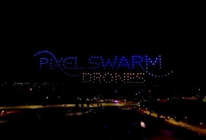 Pixel Swarm Drones es la primera empresa local dedicada a espectáculos de drones en Miami