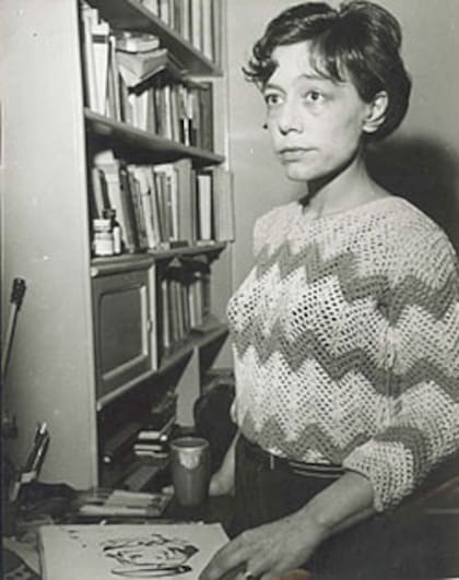Pizarnik escribió libros de poesía, críticas literarias y obras teatrales; también diarios y cartas, que fueron publicados luego de su muerte