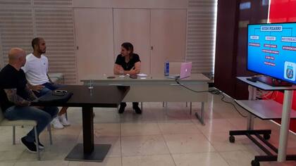 Pizarro junto a Sampaoli y Beccacece