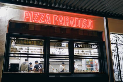 Pizza al paso es la propuesta del nuevo local de Palermo.