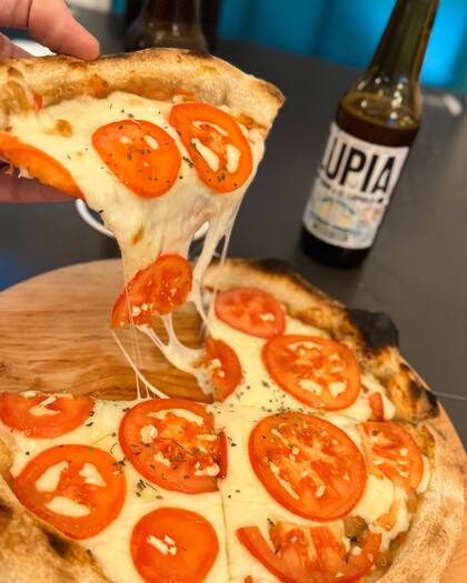 Pizza napolitana en La Catedral