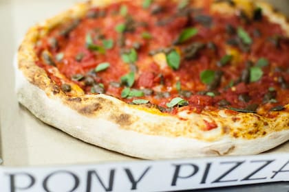 Pizza roja de Pony Pizza