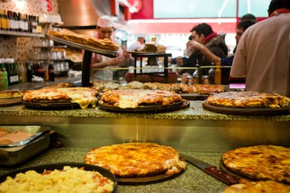 Pizzería Guerrín, ubicada en el Microcentro de CABA