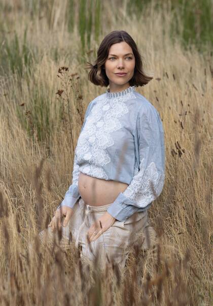 “Planeo trabajar después de parir, tendré que organizarme. Trabajé todo el primer trimestre del embarazo y sigo haciendo castings y presentando
proyectos míos en España y en Argentina”, adelanta.