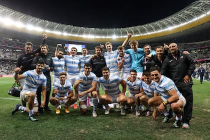 Plantel y staff completo de Los Pumas 7s, que finalizaron quintos en el Mundial de Rugby Seven