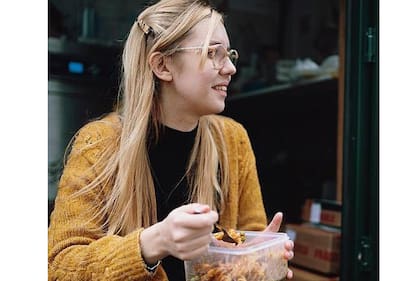 Algunas personas prefieren no usar envases plásticos por su impacto en el medio ambiente.