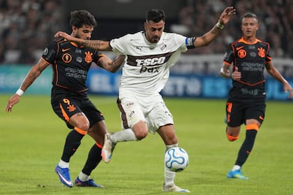 Platense aún depende de sí mismo, pero deberá conseguir un buen resultado frente a Corinthians