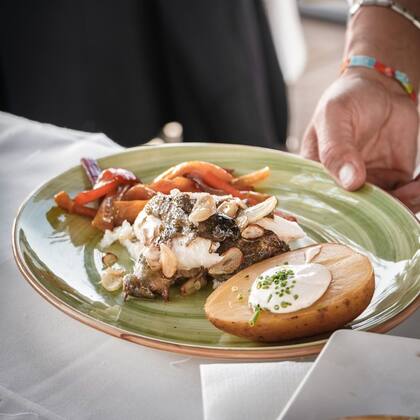 Platos con ingredientes de temporada
