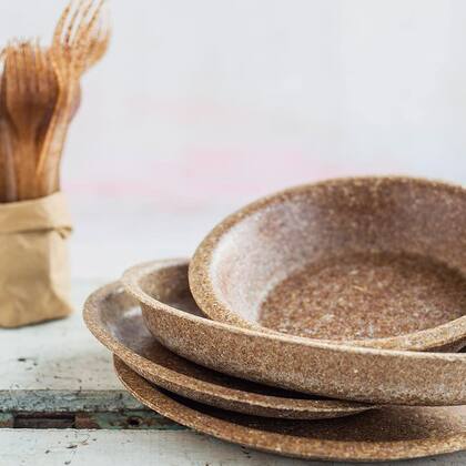 Platos de salvado de trigo orgánico