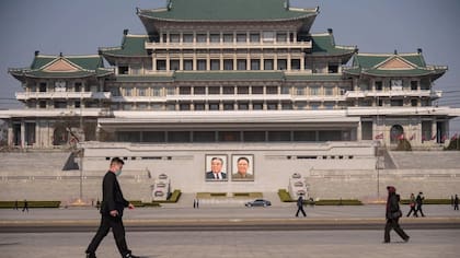 Plaza Kim Il Sung en Pyongyang