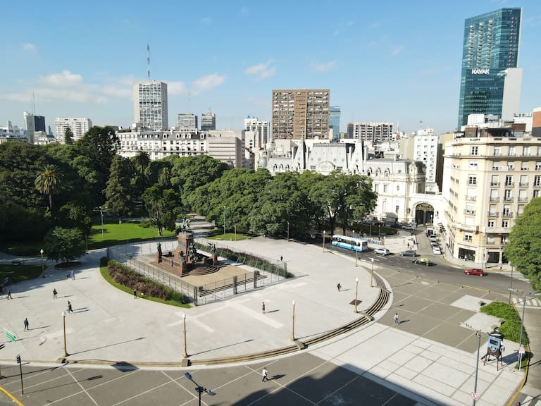 Plaza San Martín es una de las plazas más antiguas de la ciudad de Buenos Aires