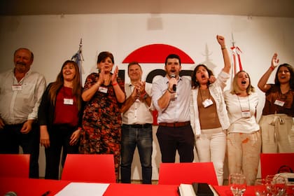 Plenario de la UCR para la renovación de autoridades. Leonel Chiarela es el nuevo presidente