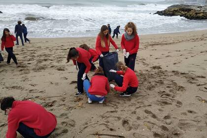 Plogging Argentina, en las playas de Mar del Plata