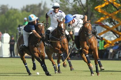 Poco y nada le dejó hacer La Dolfina a Guillermo Caset, el mejor polista de La Ensenada-Murus Sanctus.