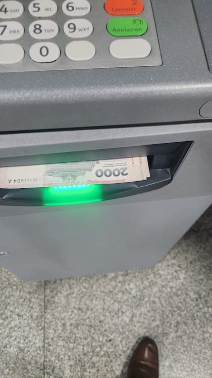 Pocos cajeros automáticos están entregando billetes de $2000