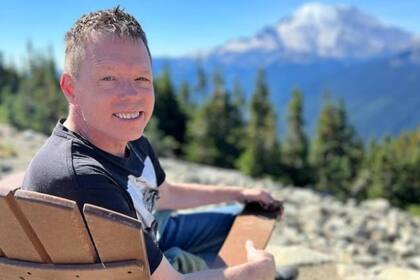 Podmore se encuentra en proceso para obtener la residencia en Guatemala