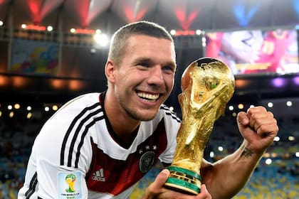 Podolski, de 34 años, juega actualmente en Antalyaspor de Turquía y tiene un año más de contrato