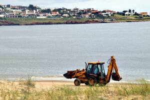 Las casas sobre la playa que buscan demoler y una discusión en Uruguay que llega hasta la corona española