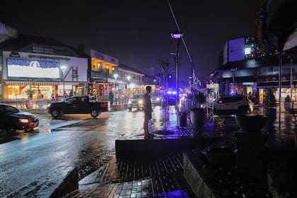 Policía por doquier y poca oferta de boliches en la noche de Gesell