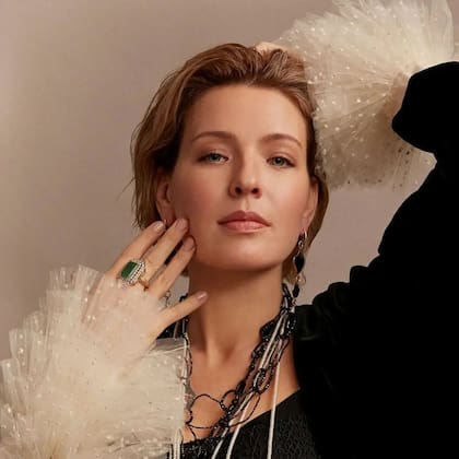 Polina Osetinskaya es reconocida por la intensidad expresiva de sus interpretaciones y por una identidad artística asociada a la profundidad musical y el refinamiento técnico