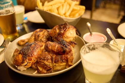 Pollo a las brasas de Rojas Cocina Peruana