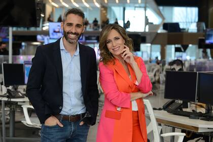 Pollo Álvarez y Sandra Borghi, responsables de Nosotros a la mañana en la primera hora de eltrece