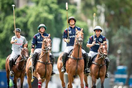 Torres Zavaleta, Jerónimo Del Carril y Alfredo Bigatti, piezas de un equipo que asombra: La Ensenada-La Aguada.