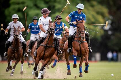 Cuñados, ex compañeros y hoy rivales: Mariano Aguerre y Nicolás Pieres, cara a cara.
