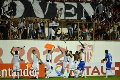 Ponte Preta festeja su inédita final de Copa Sudamericana