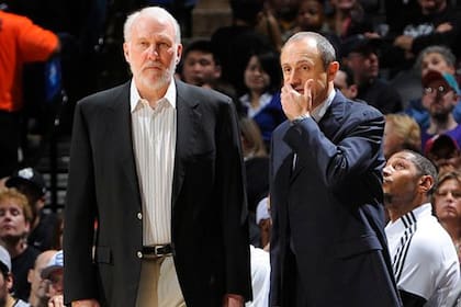 Popovich junto a Messina