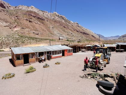 Por ahora, diferentes dependencias oficiales comenzaron con las tareas de limpieza para convertir el sitio en un parque temático.