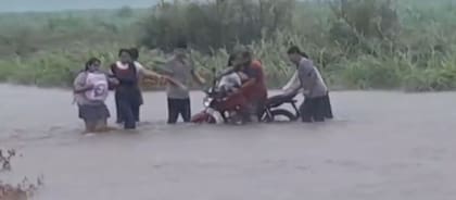 Por el agua muchas zonas quedaron intransitables