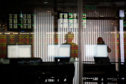 Por el cepo al dólar al mercado informal, hay que buscar otras vías de ahorro e inversión