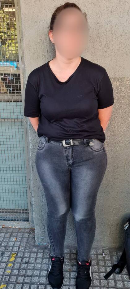 Por el hecho también fue detenida una mujer que actuaba como cómplice